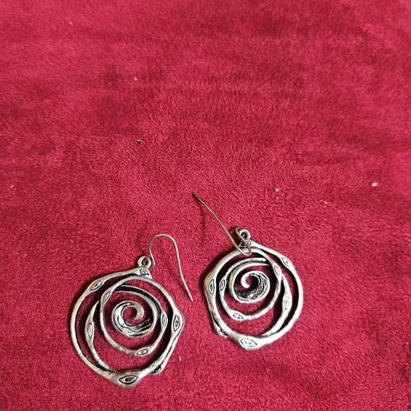 Premier Designs Silver Spiral Necklace Set - Picture 2 of 2